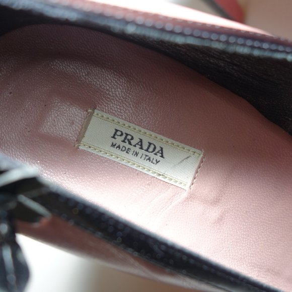 Vtg Prada Delicate Leather Floral Detail At The Top & Bottom Of Heels, Sz 8.5 - Picture 3 of 16
